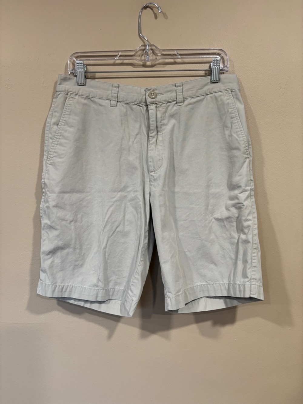 Patagonia Organic Cotton Men’s Shorts Gray Chino Size 32